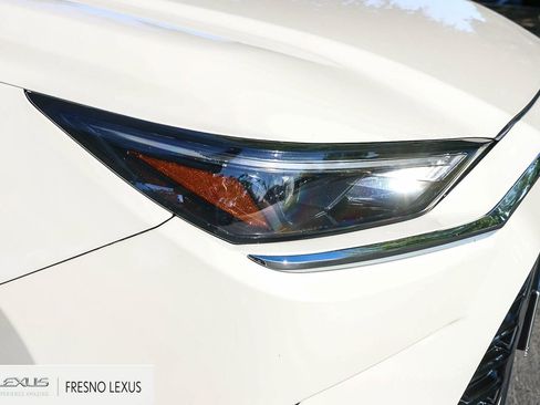 Used 2024 Toyota Grand Highlander AWD image 10