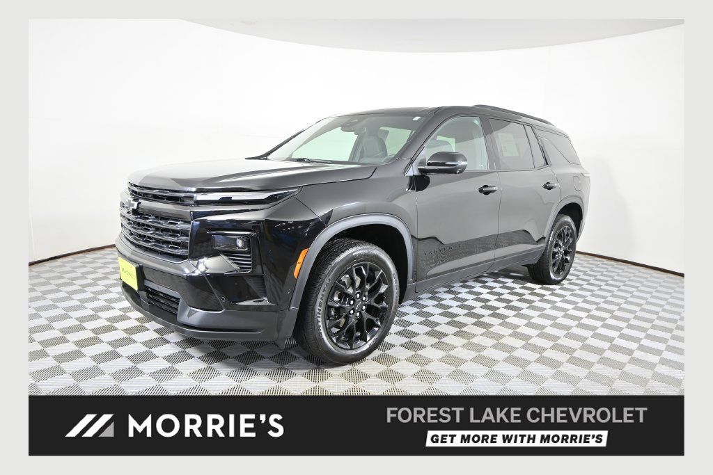 Used 2024 Chevrolet Traverse LT w/ Enhanced Driving Package AWD/4WD image 1