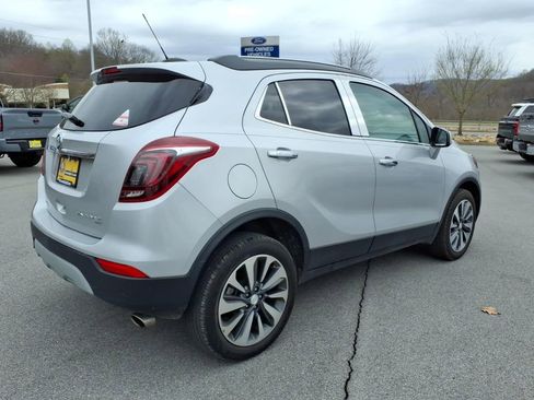 Used 2022 Buick Encore Preferred w/ Safety Package AWD/4WD image 9
