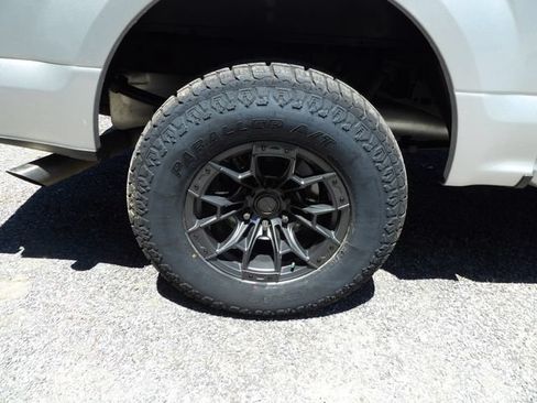 Used 2018 Ford F150 XL w/ XL Power Equipment Group AWD/4WD image 9