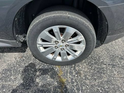 Used 2011 Chevrolet Equinox LT w/ Chrome Appearance Package FWD image 10