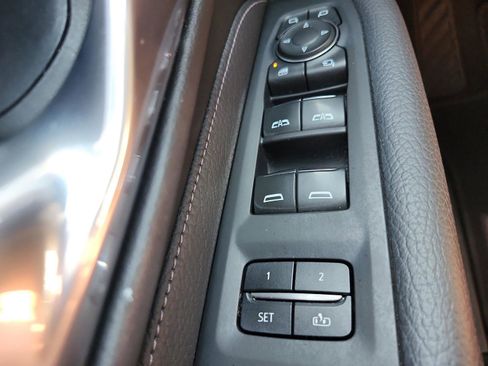 Used 2023 GMC Yukon Denali AWD/4WD image 22