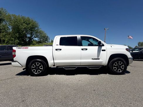 Used 2019 Toyota Tundra SR5 w/ TRD Off Road Package AWD/4WD image 7