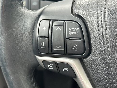 Used 2016 Toyota Highlander Limited Platinum AWD/4WD image 30