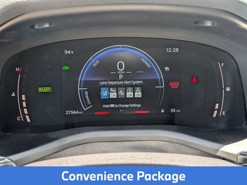 Used 2025 Toyota Camry SE w/ Convenience Package FWD image 18