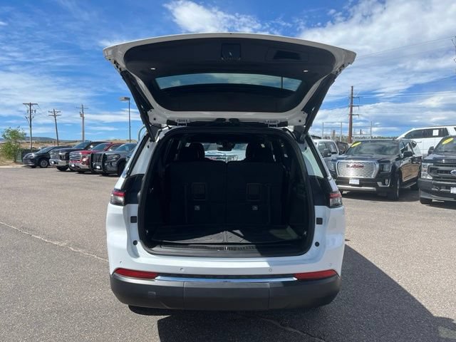 Used 2025 Jeep Grand Cherokee L Limited w/ Trailer Tow Package AWD/4WD image 23