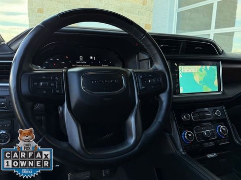Used 2023 GMC Yukon XL Denali Ultimate image 10