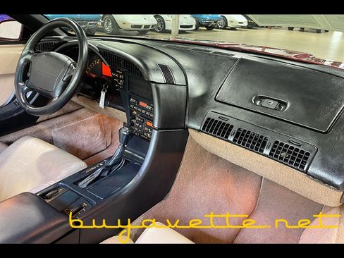 Used 1992 Chevrolet Corvette Convertible image 18