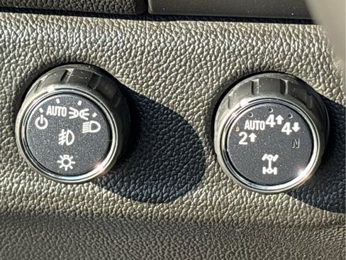 Used 2019 Chevrolet Colorado LT w/ LT Convenience Package image 18