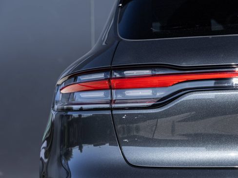 Certified 2026 Porsche Macan S AWD/4WD image 14