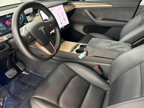 Used 2023 Tesla Model Y Performance AWD/4WD image 4