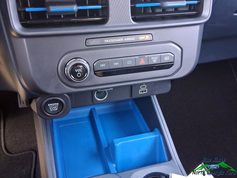 New 2025 Ford Maverick XLT image 21