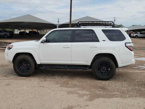 Used 2023 Toyota 4Runner SR5 Premium w/ Moonroof Package AWD/4WD image 5