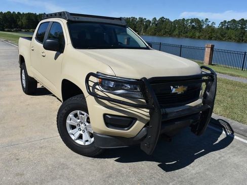 Used 2018 Chevrolet Colorado LT AWD/4WD image 2