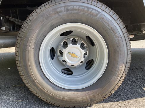 Used 2026 Chevrolet Silverado 3500 W/T w/ WT Convenience Package AWD/4WD image 40