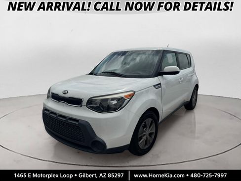 Used 2016 Kia Soul FWD image 1