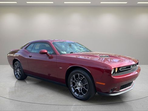 Used 2018 Dodge Challenger GT AWD/4WD image 4