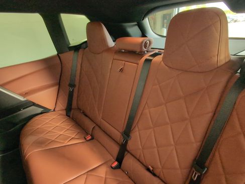 Used 2026 BMW iX xDrive45 w/ M Sport Package image 28