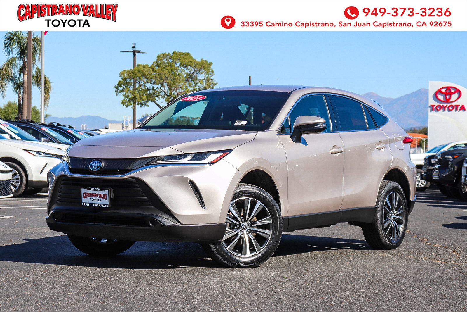 Certified 2024 Toyota Venza LE AWD/4WD image 1