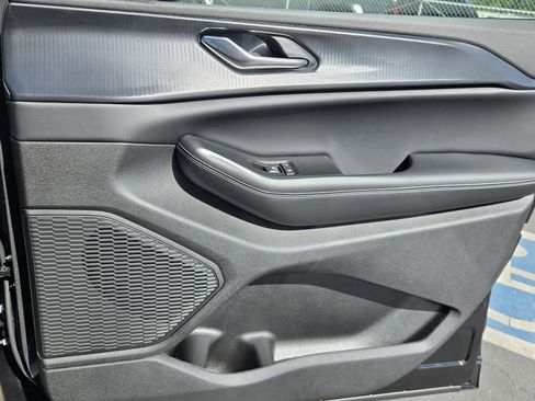 New 2026 Jeep Grand Cherokee L 2WD image 34
