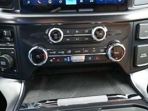 Used 2022 Ford F150 Platinum w/ Equipment Group 701A High image 19