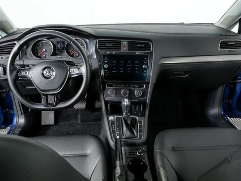 Used 2019 Volkswagen Golf SE FWD image 17