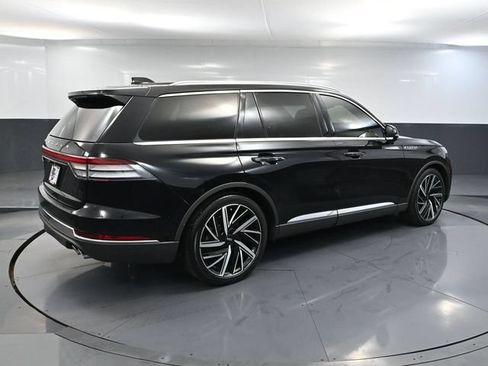 Used 2025 Lincoln Aviator Reserve w/ Equipment Group 201A AWD/4WD image 6