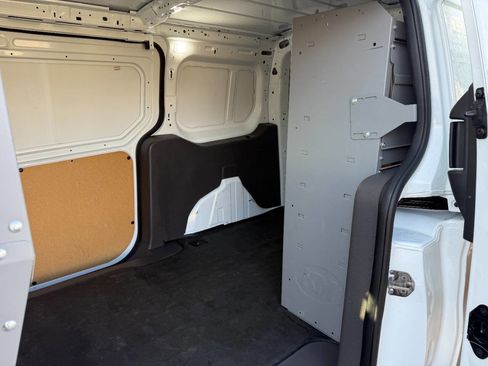 Used 2020 Ford Transit Connect XL image 26