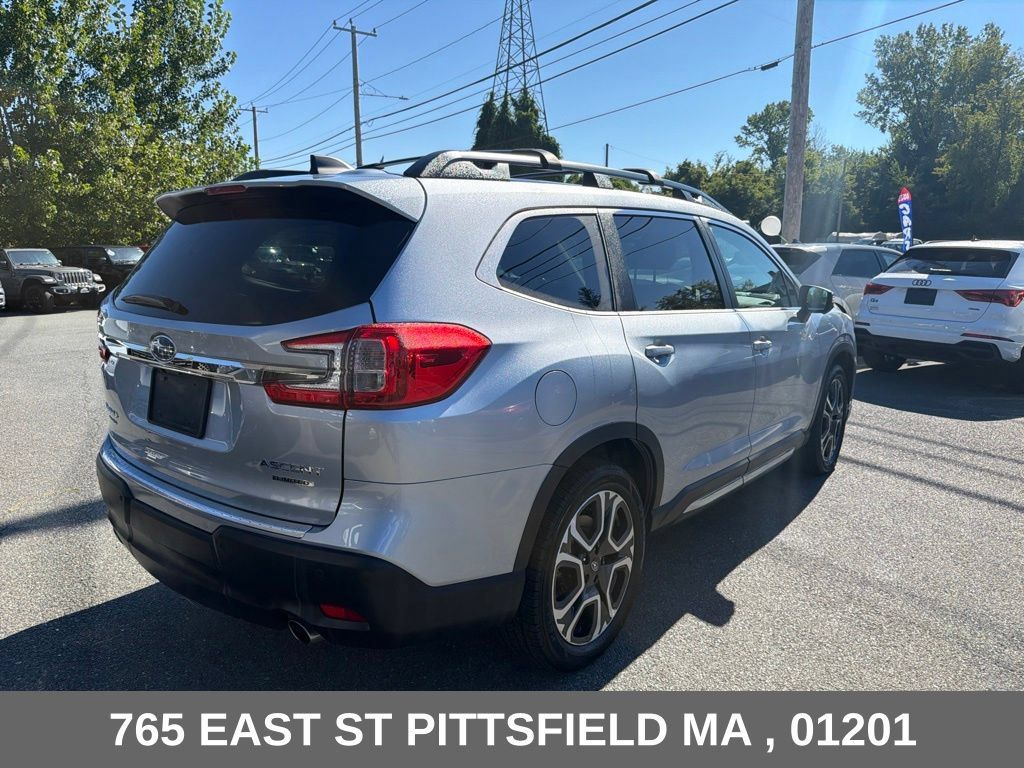 Used 2023 Subaru Ascent Limited w/ Technology Package AWD/4WD image 8