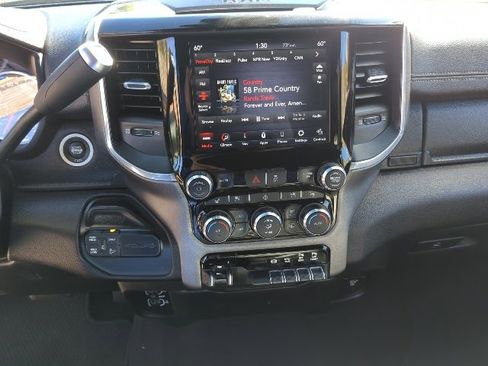 Used 2020 RAM 2500 Laramie w/ Night Edition image 9