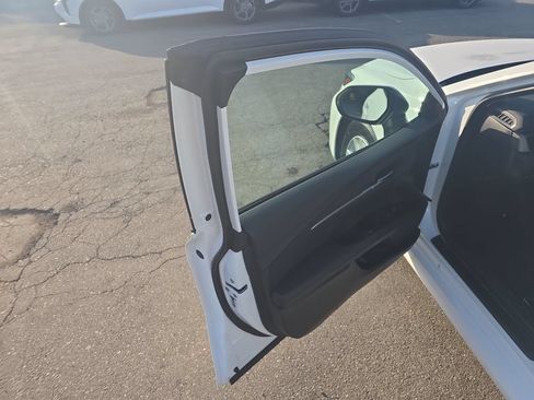 Used 2025 Toyota Camry Hybrid FWD image 10