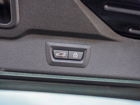 Used 2018 BMW X5 xDrive40e w/ Executive Package image 37