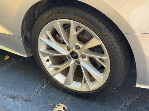 Used 2022 Audi A5 2.0T Premium image 5