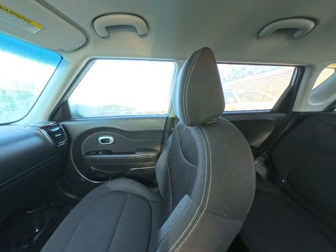 Used 2018 Kia Soul image 25