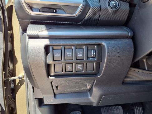 Used 2023 Subaru Forester Premium w/ Popular Package #2 image 23