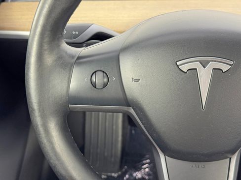 Used 2018 Tesla Model 3 Long Range image 18