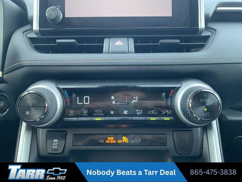 Used 2024 Toyota RAV4 XLE AWD/4WD image 16