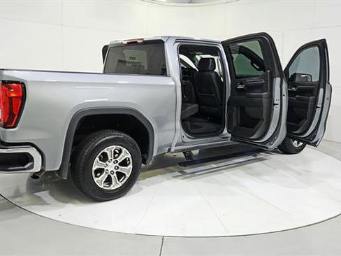 Used 2024 GMC Sierra 1500 SLT RWD image 32