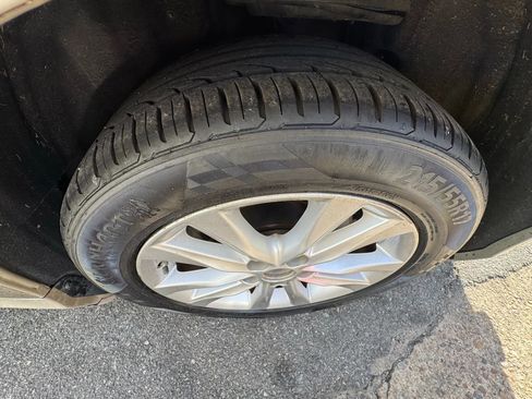 Used 2010 Lexus ES 350 image 32