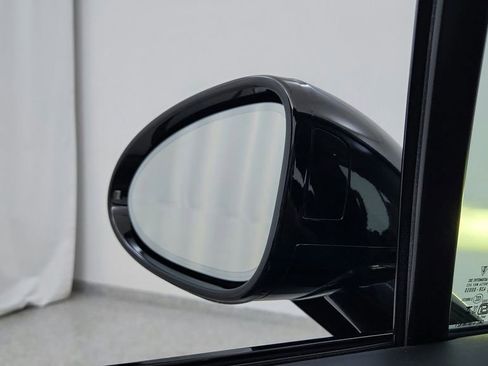 Used 2025 Porsche Macan GTS image 15