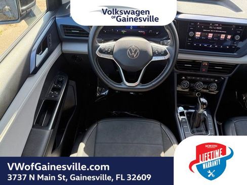 Certified 2024 Volkswagen Taos SE image 14