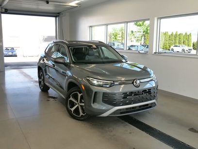 New 2026 Volkswagen Tiguan SE