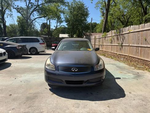 Used 2013 INFINITI G37 x Sedan w/ Premium Pkg AWD/4WD image 2
