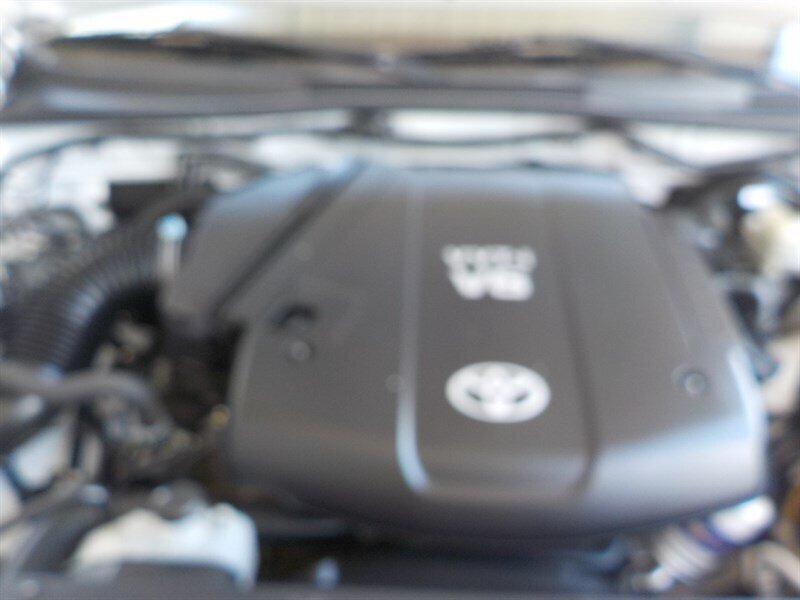 Used 2014 Toyota Tacoma PreRunner w/ TRD Off-Road Package RWD image 14