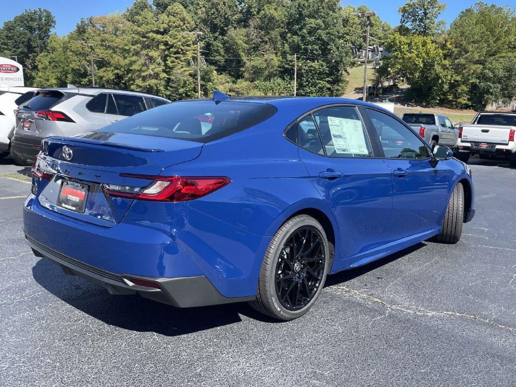 New 2026 Toyota Camry SE w/ Convenience Package FWD image 3