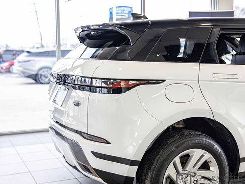 Used 2020 Land Rover Range Rover Evoque R-Dynamic S image 12