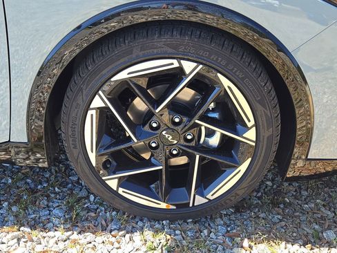 New 2026 Kia K4 GT-Line image 6