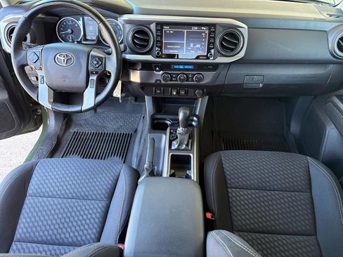 Used 2021 Toyota Tacoma SR5 w/ Trail Edition RWD image 28