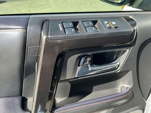 Used 2020 Toyota 4Runner TRD Off-Road image 11