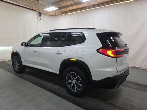 Used 2025 GMC Acadia AT4 image 2